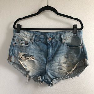 BDG Relaxed Boyfriend Destroyed Denim Shorts